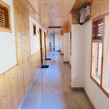 Gama Inn Manāli Exteriér fotografie